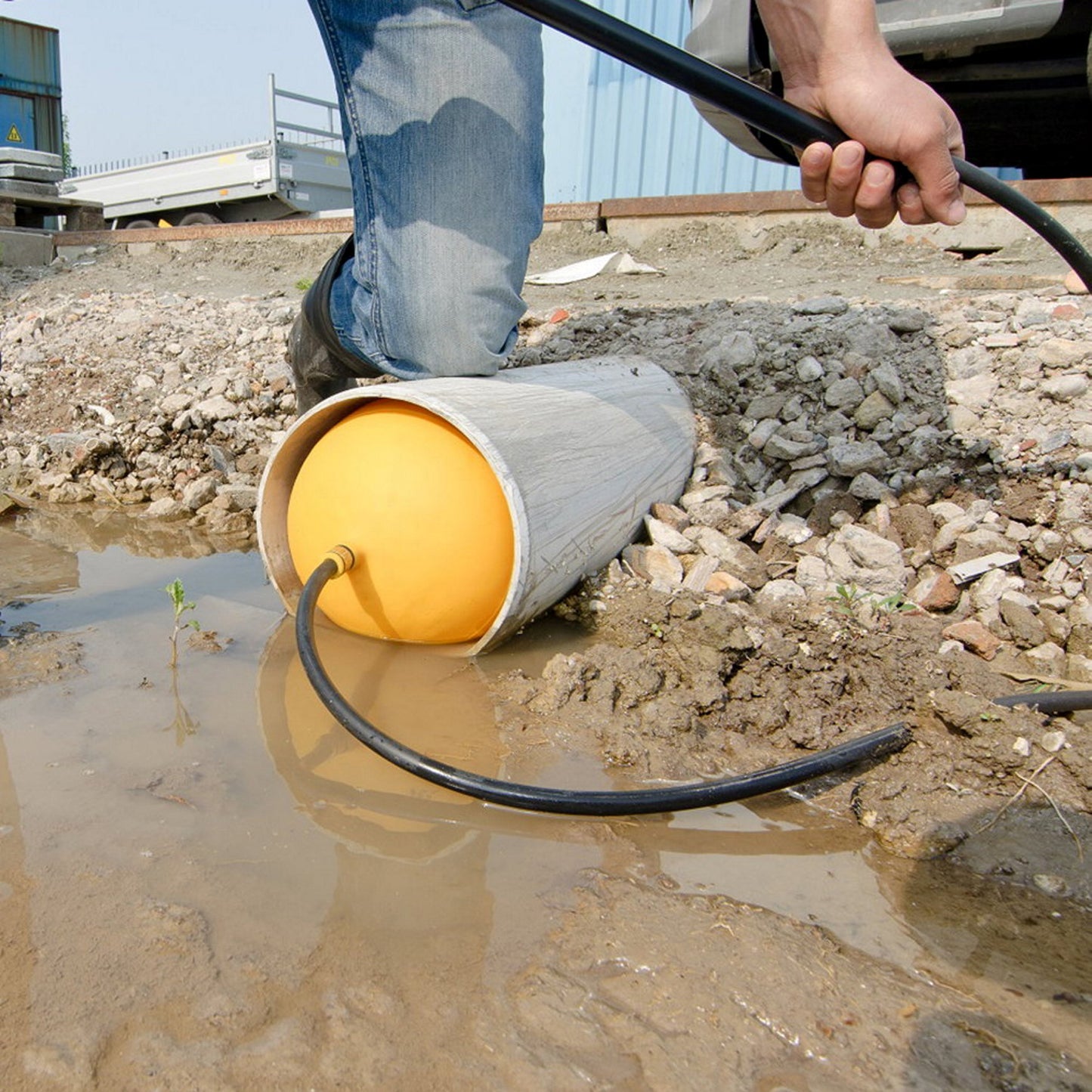Eesiseel inflatable pipe stopper, 1.35 metre hose and valve, DN 80, 72 - 92 mm